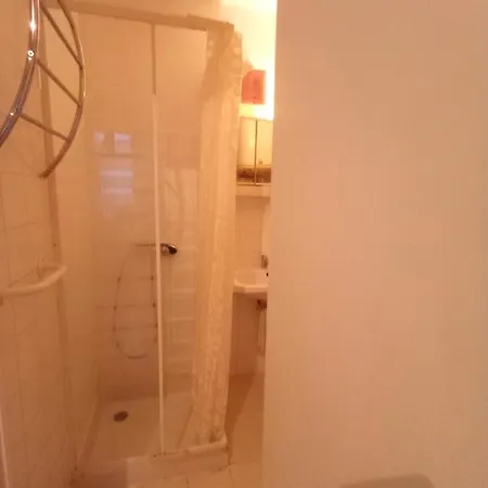 Studio De 20 M2 Au Centre-Ville D'Agde Агд